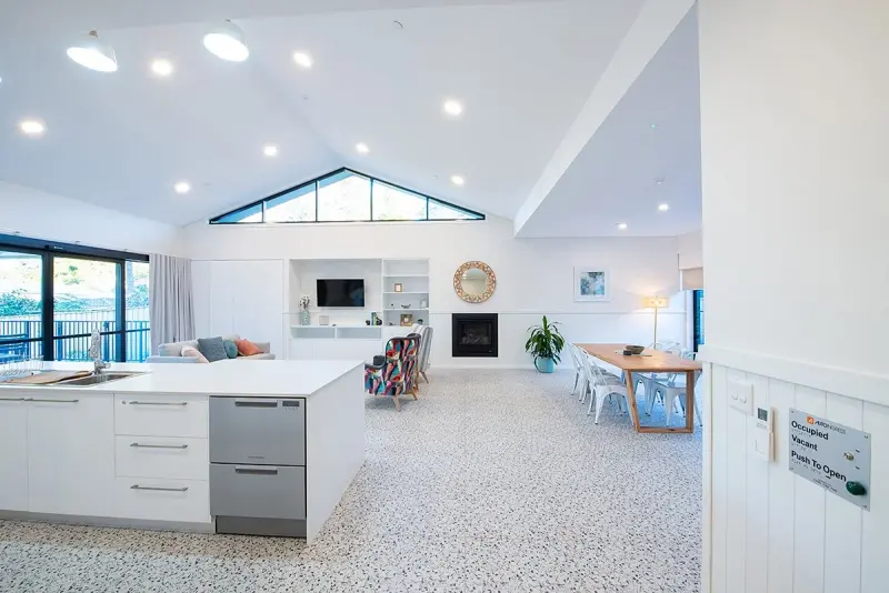 Commercial power distribution